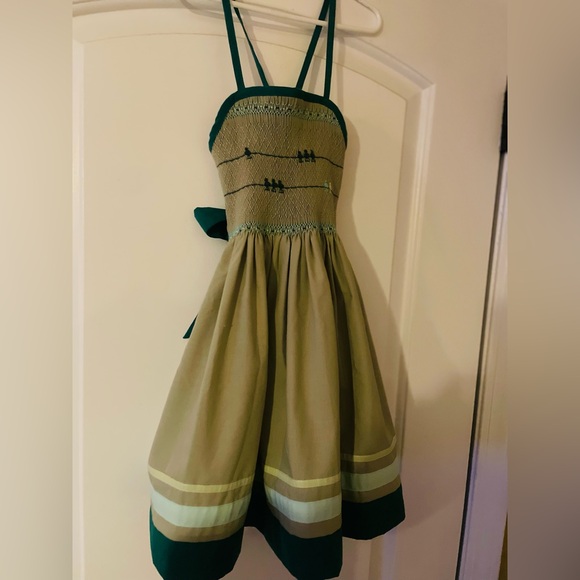 Well Dressed Wolf Birds on a Wire Dress. Size 5T - Picture 1 of 3